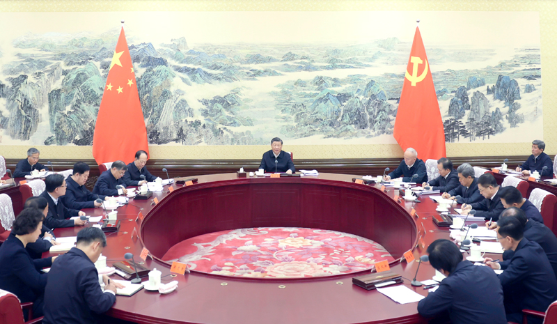 10月23日,中共中央总书记、国家主席、中央军委主席习近平在中南海同中华全国总工会新一届领导班子成员集体谈话并发表重要讲话。